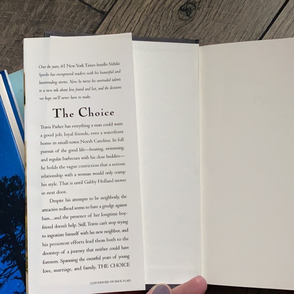 3 Nicholas Sparks Classic Books. The Last Song, The Choice, The Lucky One - Picture 7 of 8